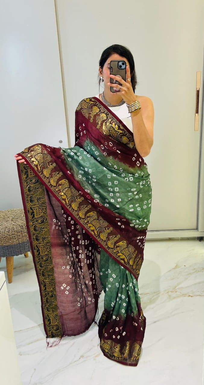 Green and maroon bandhani saree pallu and zari border, real photo